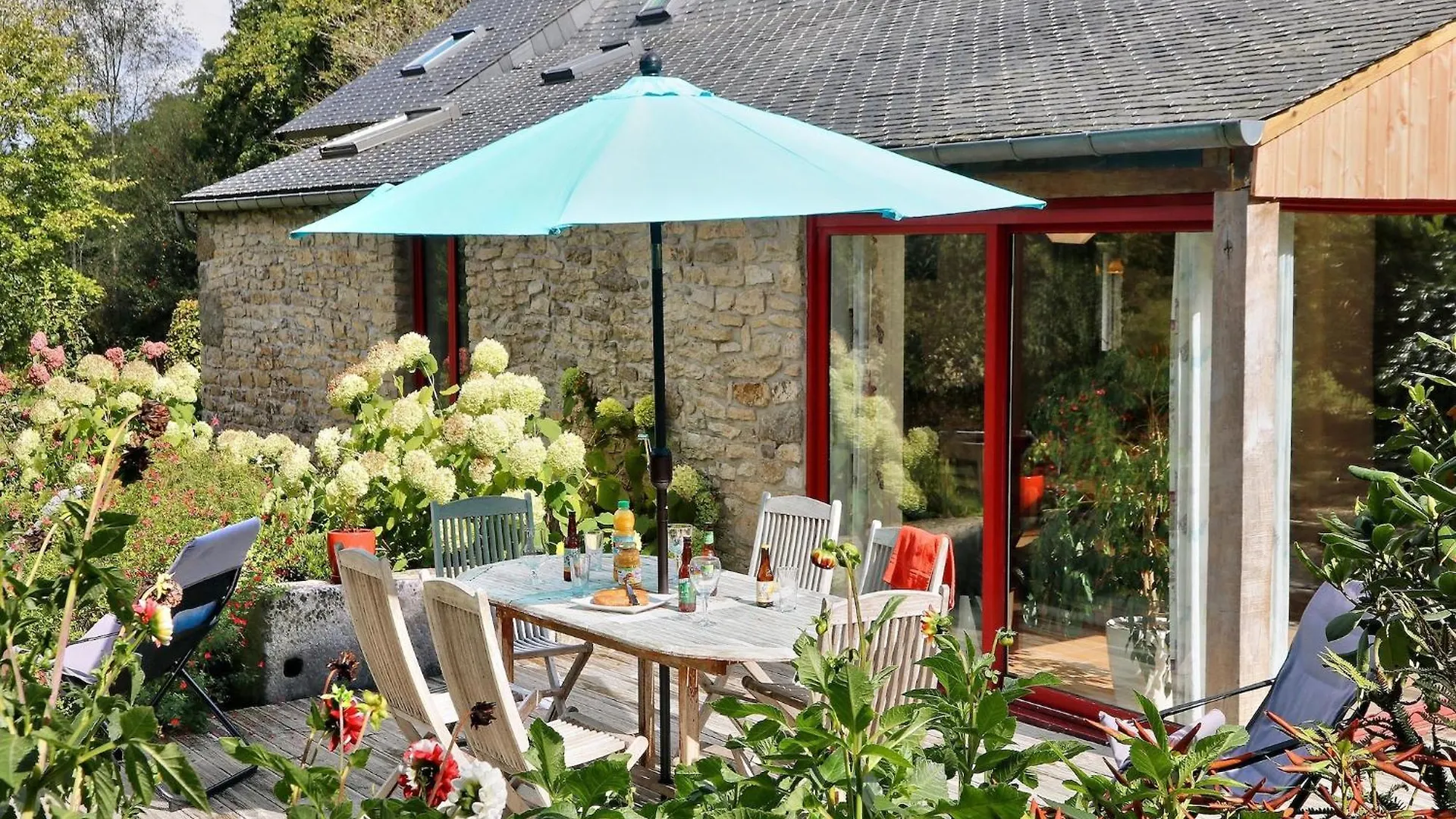 Cosy Holiday Home In Huelgoat With Terrace, Cleaning Included